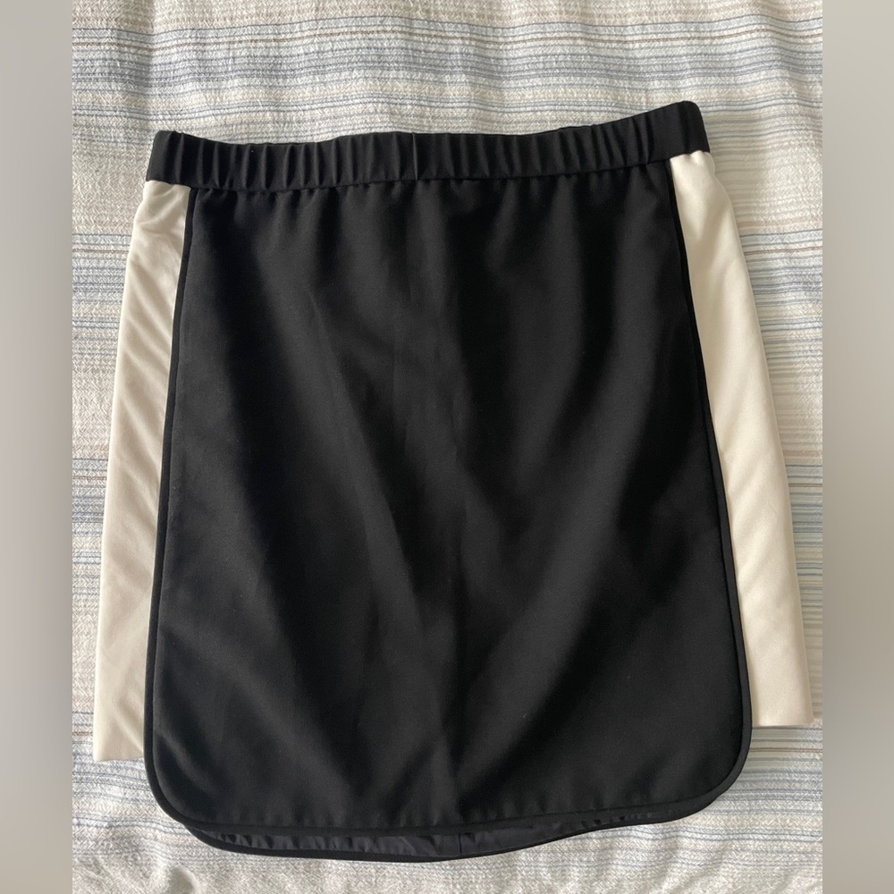 RW&CO. Elegant Black and white Skirt (off white not cream)